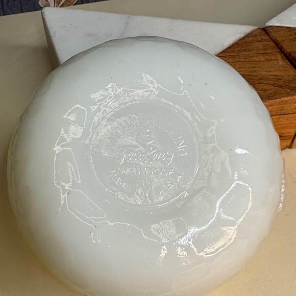 Vintage Anchor Hocking Fire King Bowls BC Comics Johnny Hart Dinosaur Set Of 3 - Picture 11 of 14